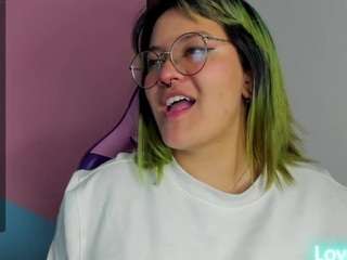 lucky-leah webcam model stream image