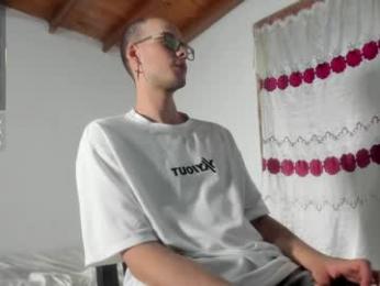vlad__night webcam model stream image