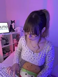 _nobara__ webcam model stream image