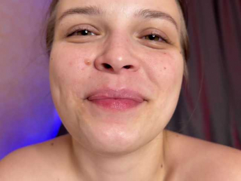 little-nymphomaniac webcam model stream image