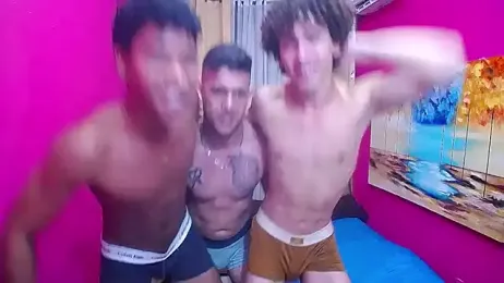 hugecocks_hot webcam stripchat model stream image