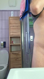 fresch81an webcam model stream image