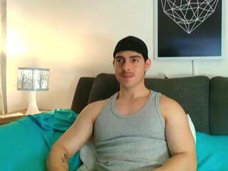 Thom Roger webcam model stream image