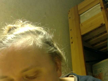 Frummi webcam model stream image