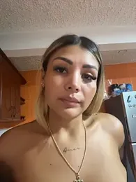 SALOOMEE__ webcam model stream image