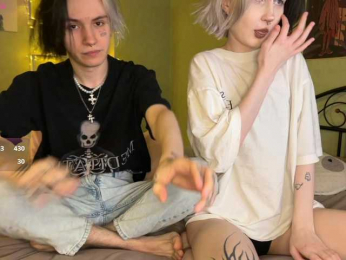 VeryRareTwins webcam model stream image