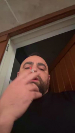 bools webcam cam4 model stream image