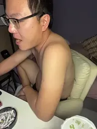 YoY-man webcam stripchat model stream image