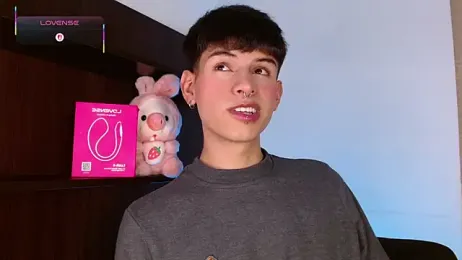 Ezra_Storm webcam model stream image