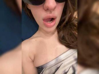 bigmommyy webcam bongacams model stream image