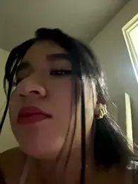 Emi_blair webcam stripchat model stream image