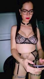 Lovecha_ webcam model stream image