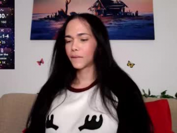 luara_ webcam model stream image