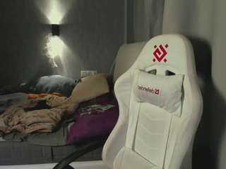 simonarain webcam model stream image