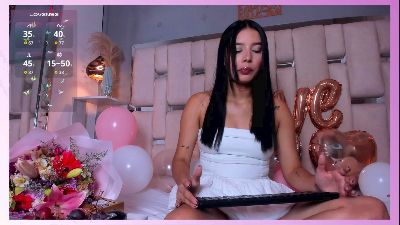 SweetieCloe webcam model stream image