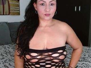 alessiamoon webcam model stream image