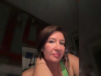 Lola-211 webcam model stream image