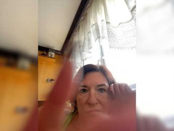 Lola-211 webcam model stream image