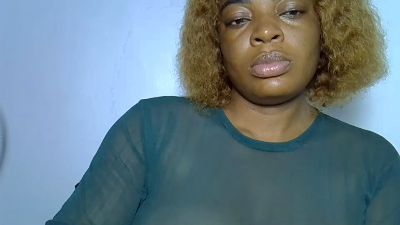 PwetyGoddess webcam model stream image