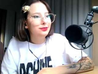 avianal webcam model stream image