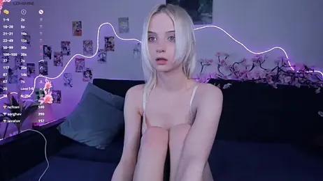 Megan--chan webcam model stream image