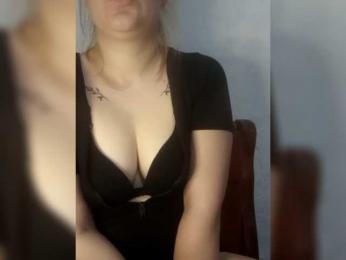 Dana18-1 webcam bongacams model stream image