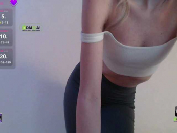 Your_fantasy webcam model stream image