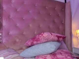 adhara-wlliams webcam model stream image