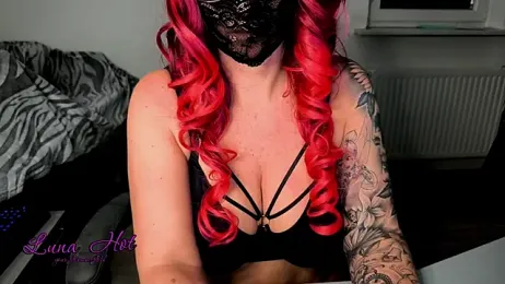 Lunalein webcam model stream image