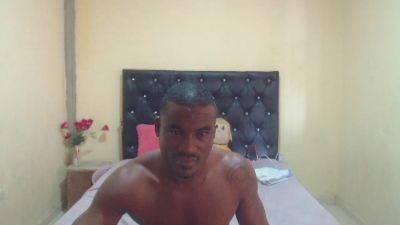 tonnyhuge webcam model stream image