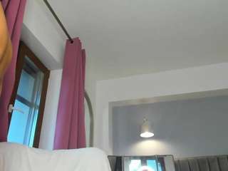 awesome-jolie webcam camsoda model stream image