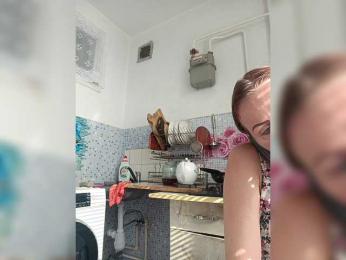 -NeZabudka webcam bongacams model stream image