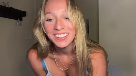 brooklynn6 webcam stripchat model stream image