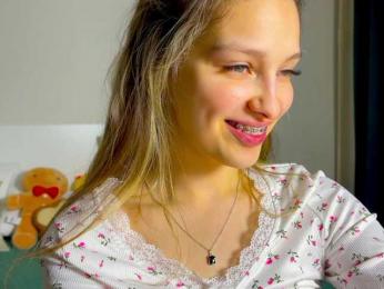 cute-honey webcam model stream image