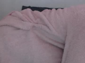 mikahdos webcam chaturbate model stream image