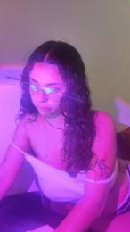 Sofikai webcam cam4 model stream image