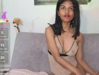 yuliethpetite webcam model stream image
