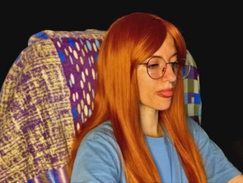 HeyAlise webcam model stream image