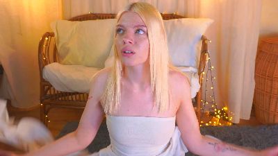 RosalindFinken webcam model stream image
