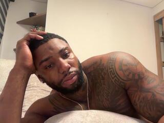 Tairon Tucke webcam flirt4free model stream image