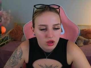 karamoor webcam model stream image