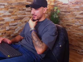 andrewbanner webcam model stream image