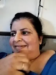 Jann_Riya333 webcam model stream image