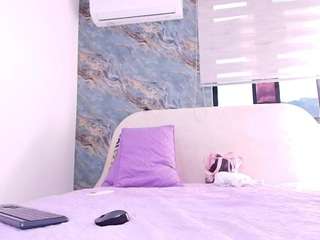 swee-thalia webcam model stream image