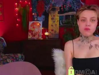 monica_lar webcam model stream image