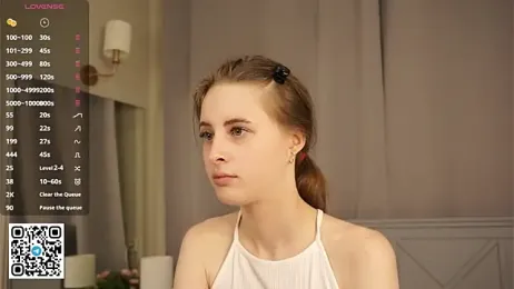 EsmeDainty webcam model stream image