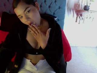 ise-lunny webcam model stream image