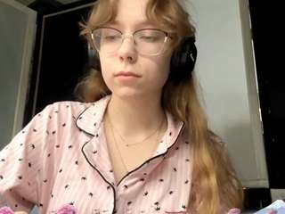 bellcromuel webcam model stream image