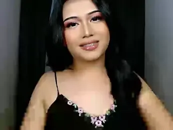 HugecockCarolineXXX webcam model stream image