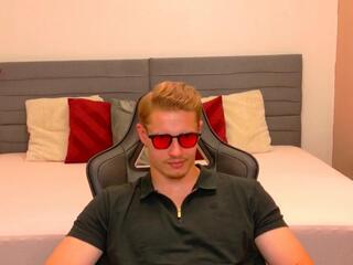 Connor Groff webcam model stream image